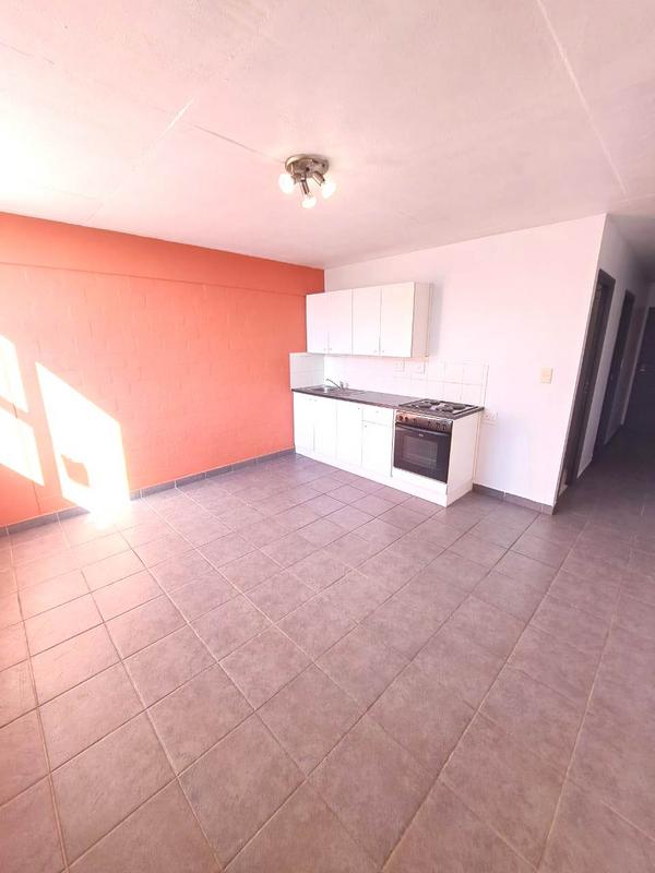 1 Bedroom Property for Sale in Wynberg Western Cape